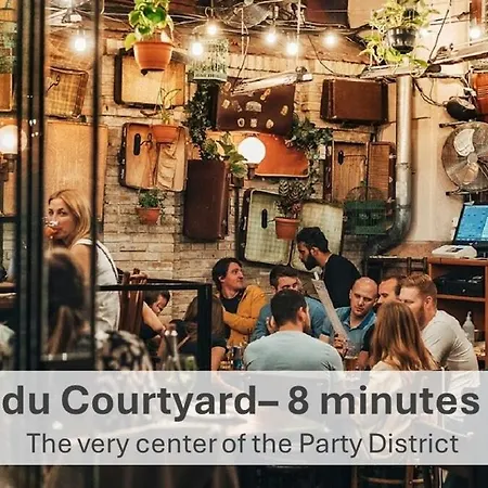 Cozy Garden Loft - 2 Queen Beds, 5min To Szimpla アパート *