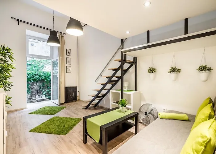 Cozy Garden Loft - 2 Queen Beds, 5min To Szimpla Apartament *